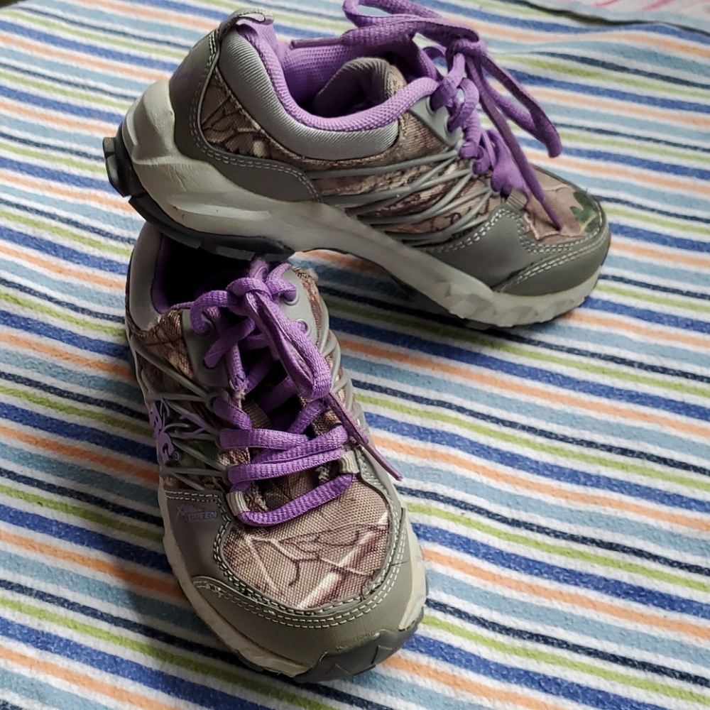 Realtree girls size 13 Miss Bobcat shoes